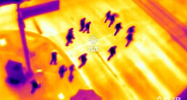 Kamera thermal menangkap kondisi suhu di atas 40 derajat C di Arizona, AS. Apa penyebab gelombang panas belakangan? (REUTERS/CARLOS BARRIA)